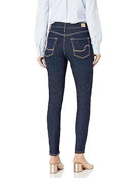 Signature by Levi Strauss & Co. Gold Label Women’s Totally Shaping Skinny Jeans